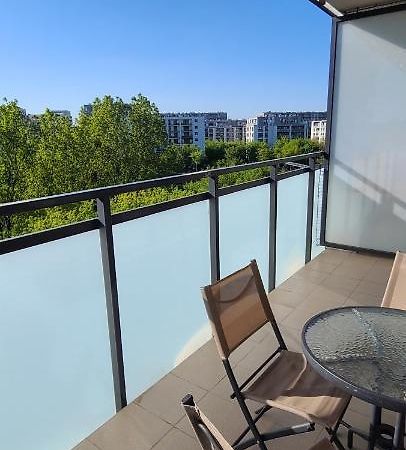 Wellsituated 1 Bedroom Condo In Warsaw Freeparking Exterior foto